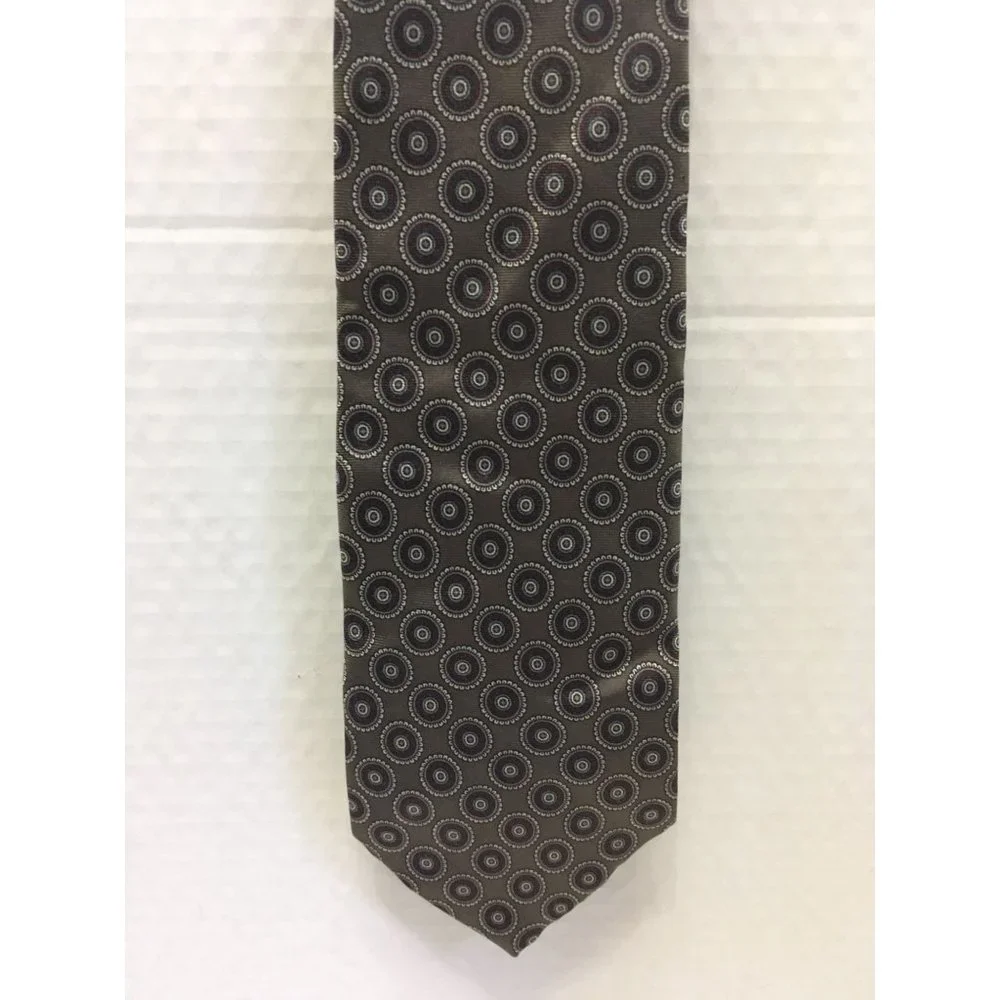 Oscar De La Renta Couture Grey Silk Casual Business Occasion Designer Tie